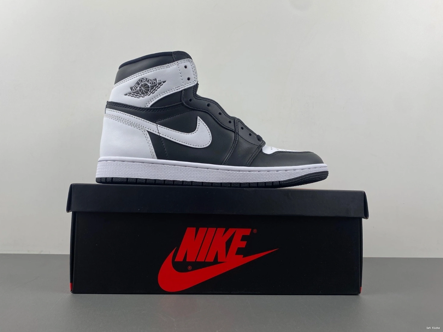 White Jordan DZ5485-010 Air Black 1 1111